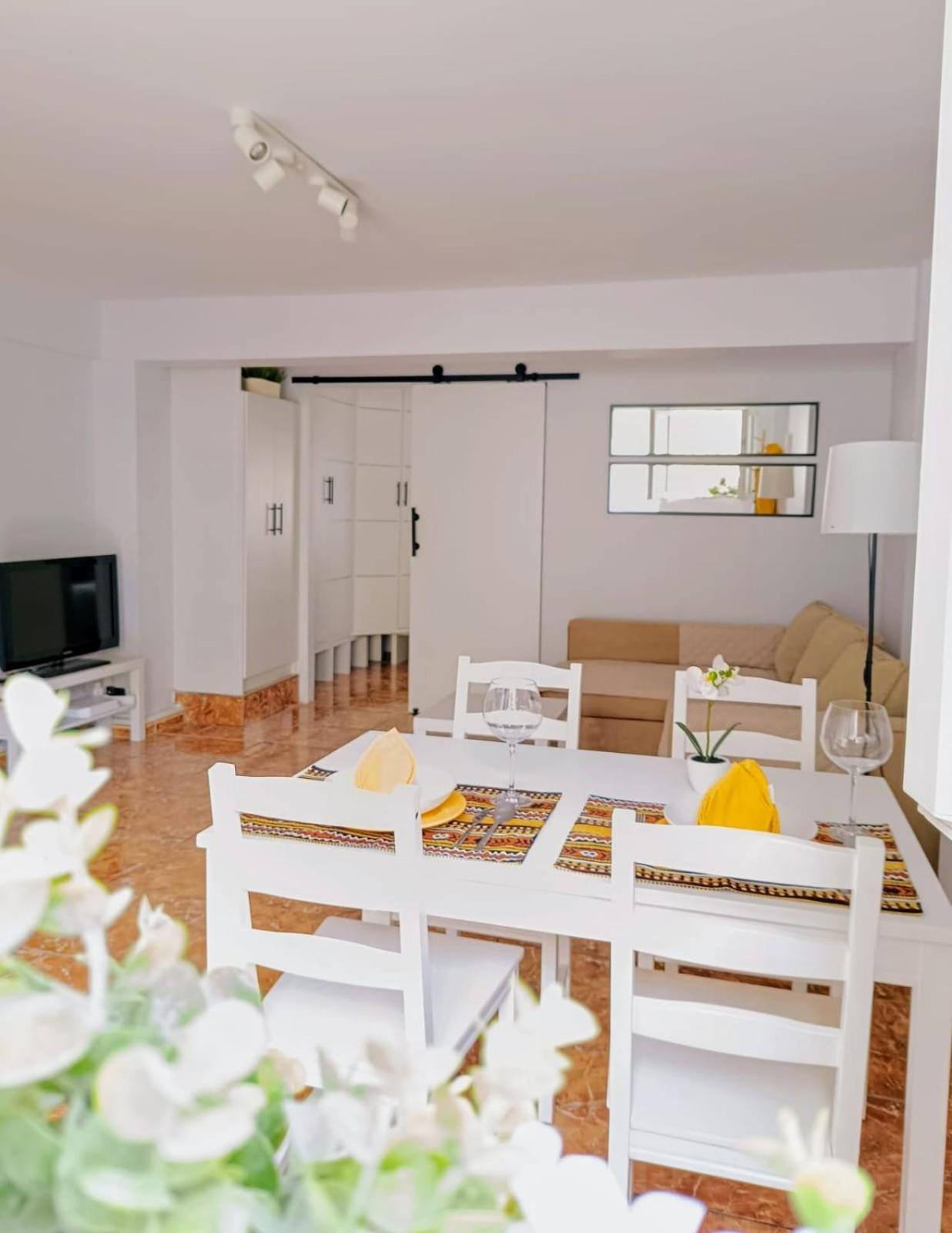 El Nido Apartment Santander Bagian luar foto